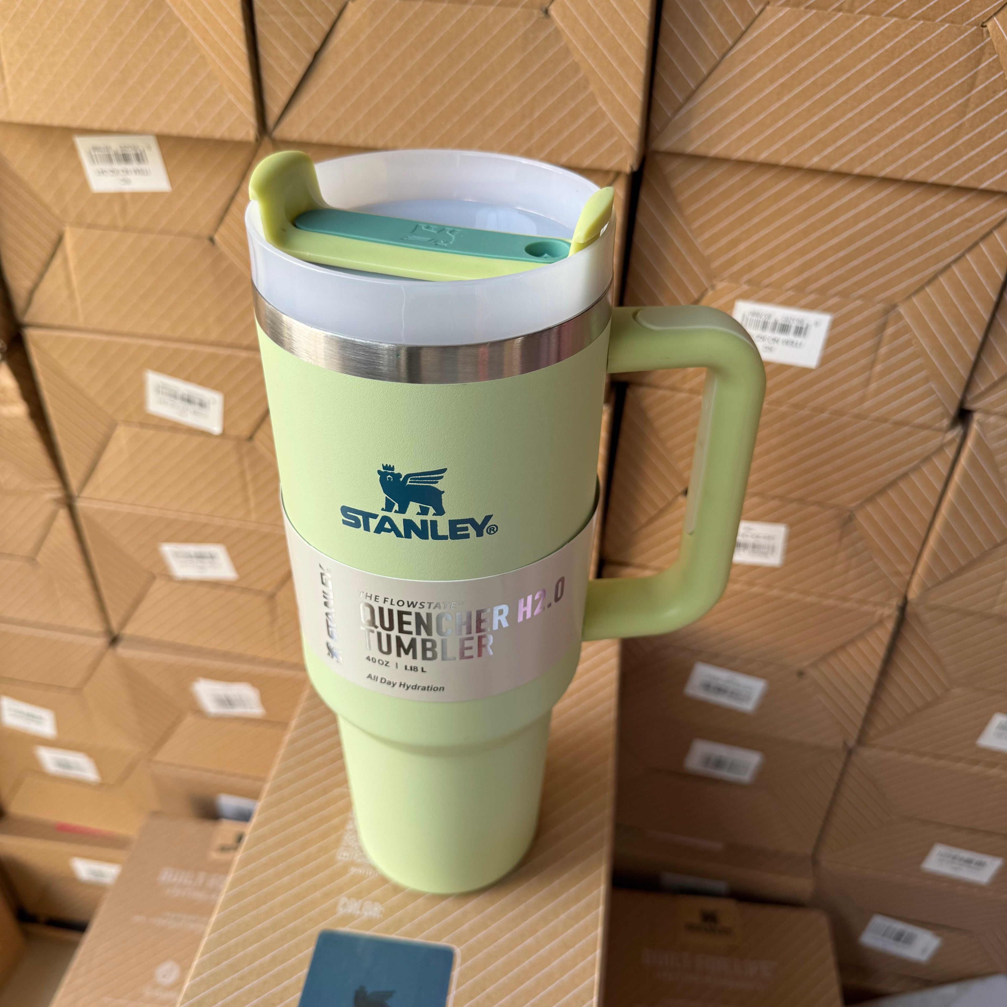 The Quencher H2.0 Flowstate™ Tumbler Stanley Cup